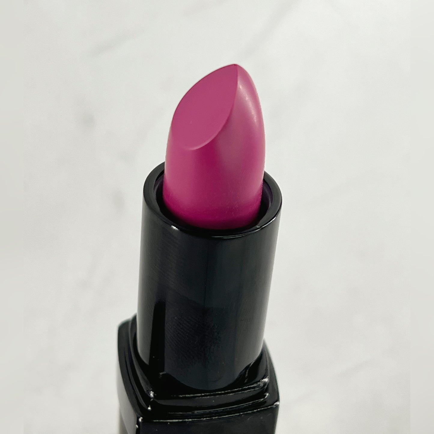 Stay Bold Ultra Rich Lipstick "Instant Wow"