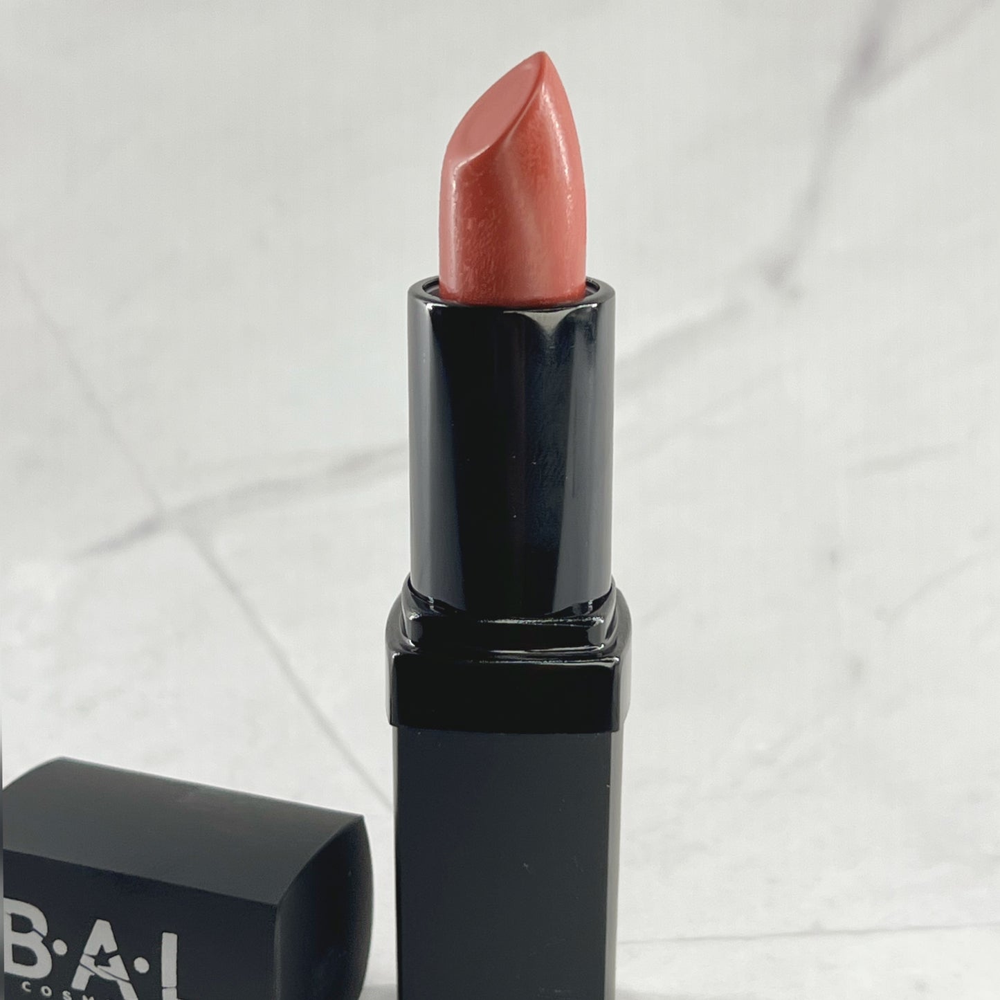 Stay Bold Ultra Rich Lipstick "Mimi"